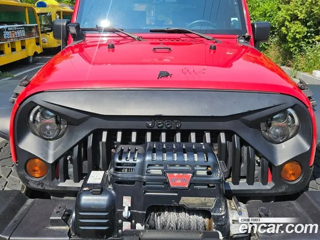 Jeep Wrangler 2010 2.8 автомат (гидро), миниатюра 3