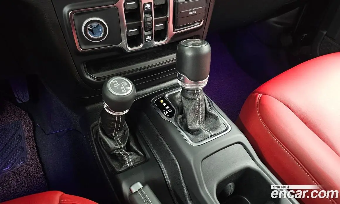 Jeep Wrangler 2021 2.0 автомат (гидро), фото 12