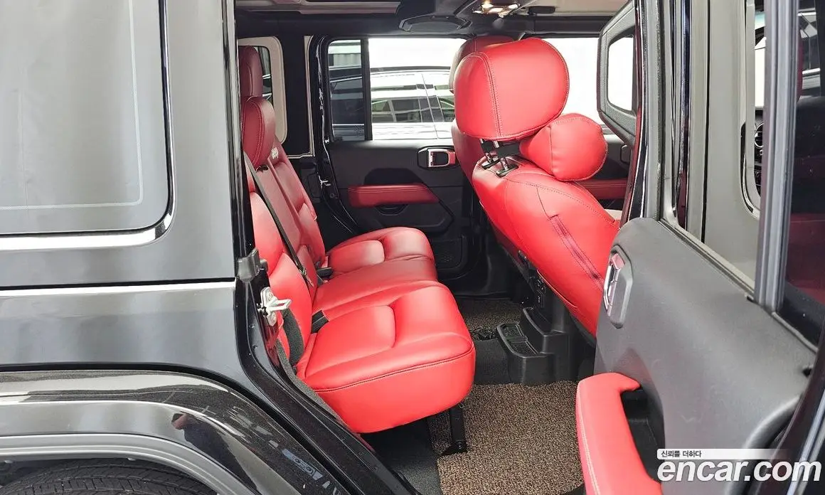 Jeep Wrangler 2021 2.0 автомат (гидро), фото 18