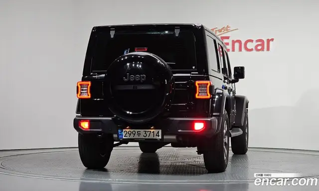 Jeep Wrangler 2021 2.0 автомат (гидро), миниатюра 4