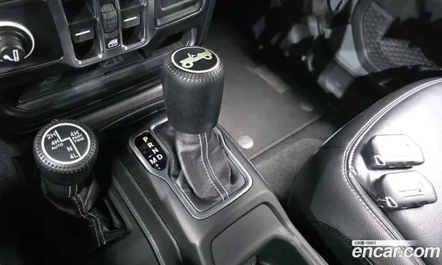 Jeep Wrangler 2021 2.0 автомат (гидро), миниатюра 12
