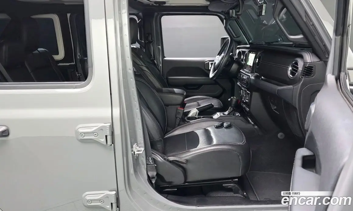 Jeep Wrangler 2021 2.0 автомат (гидро), фото 16