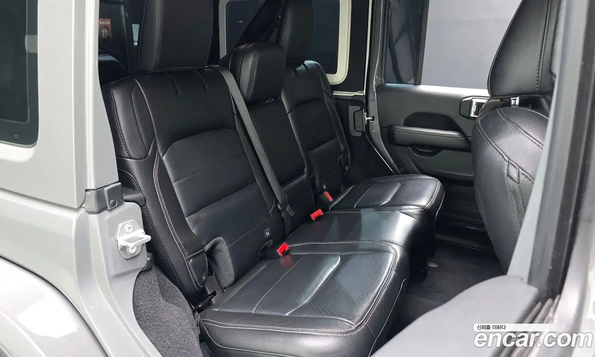 Jeep Wrangler 2021 2.0 автомат (гидро), фото 17
