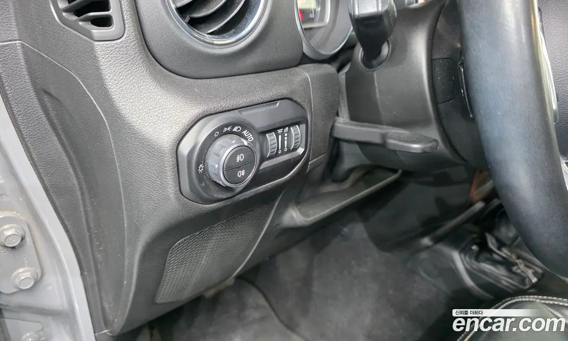Jeep Wrangler 2021 2.0 автомат (гидро), фото 25