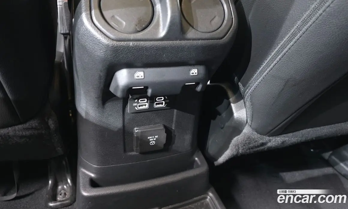 Jeep Wrangler 2021 2.0 автомат (гидро), фото 31