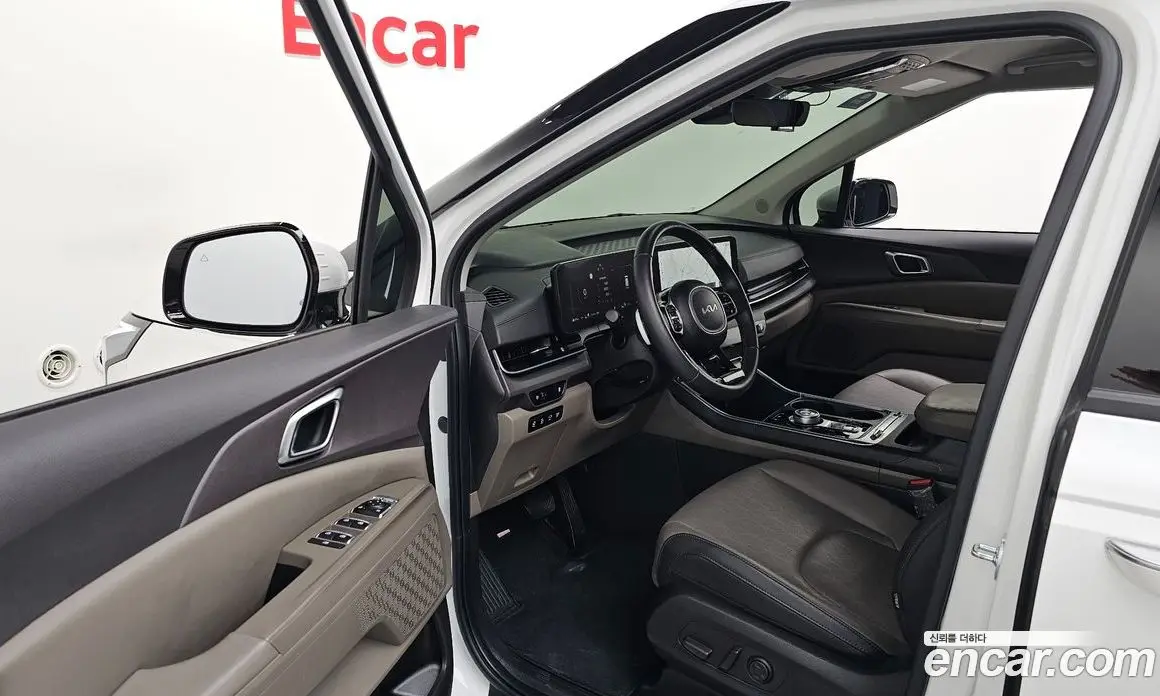 Kia Carnival 2024 1.6 автомат (гидро), фото 12