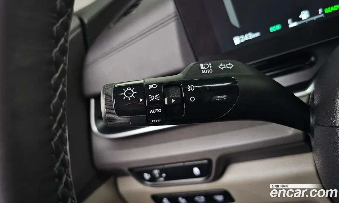 Kia Carnival 2024 1.6 автомат (гидро), фото 24