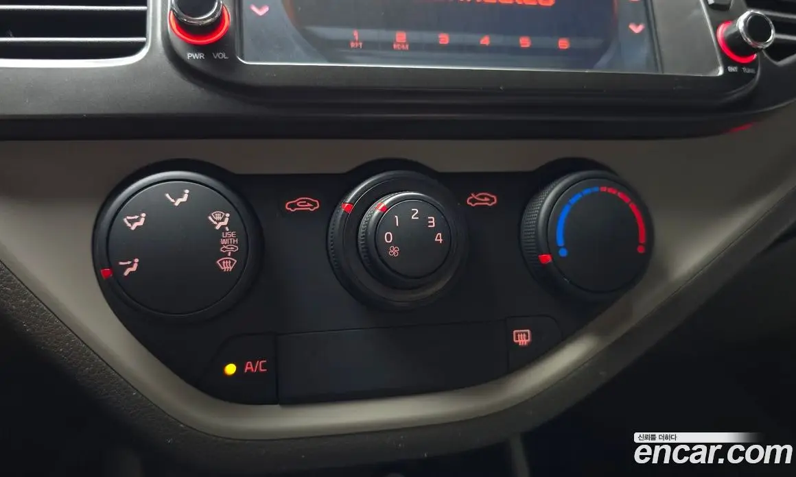 Kia Morning 2015 1.0 автомат (гидро), фото 22