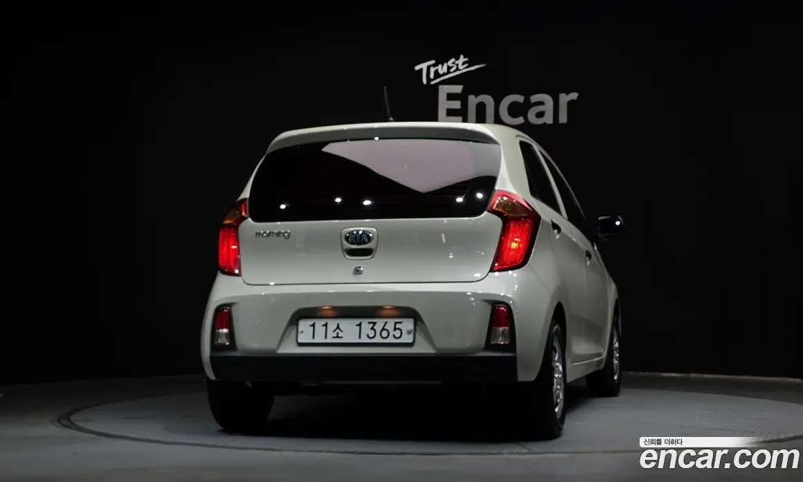 Kia Morning 2015 1.0 автомат (гидро), фото 4