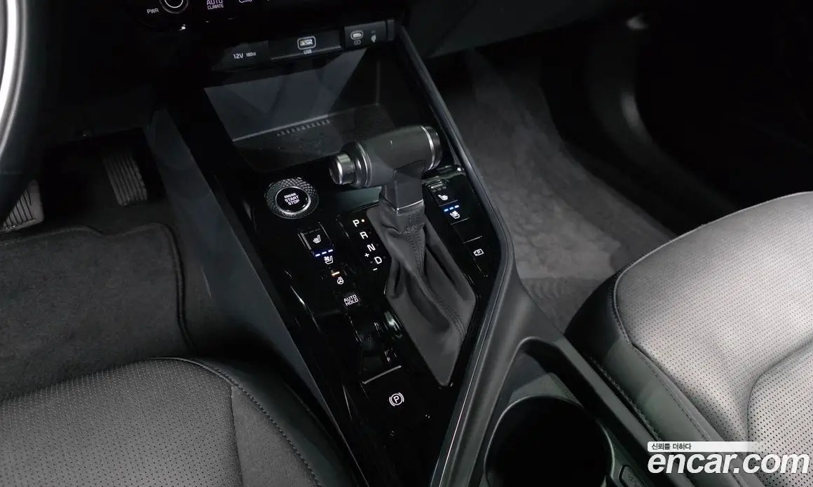Kia Niro 2022 1.6 автомат (гидро), фото 12