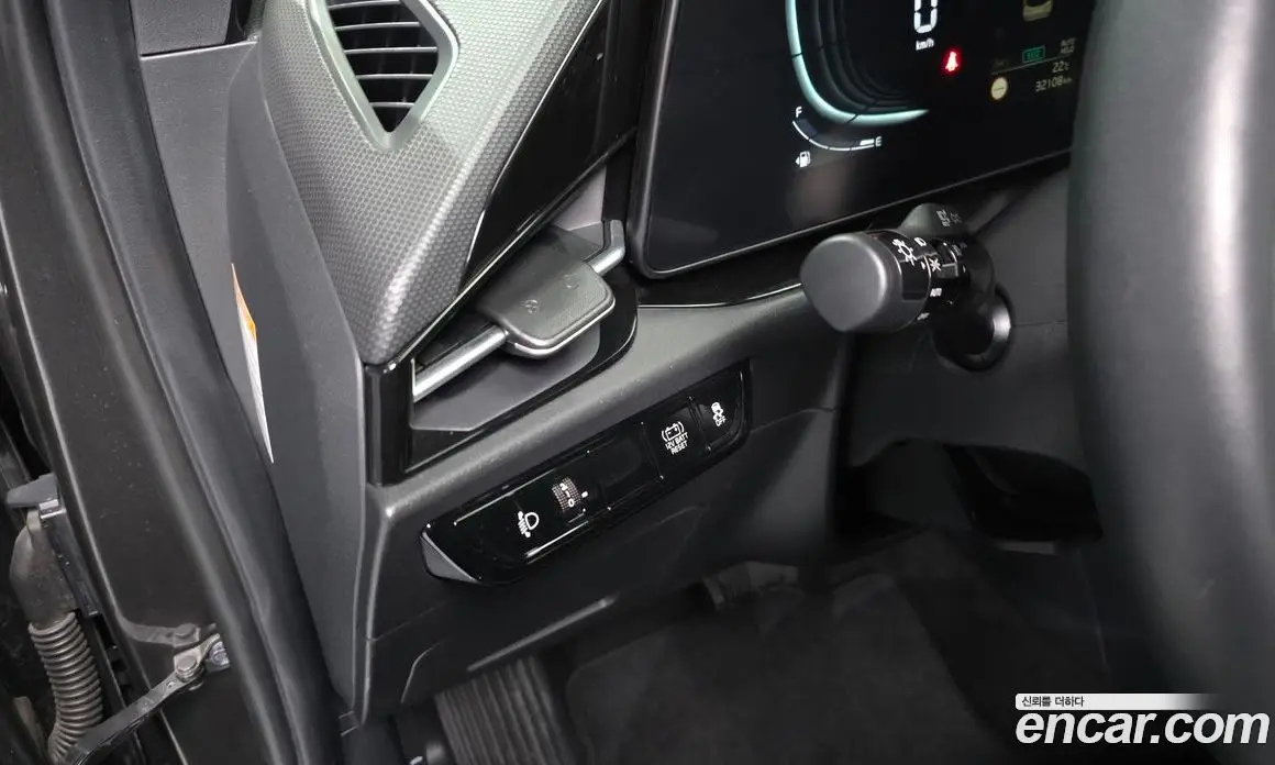 Kia Niro 2022 1.6 автомат (гидро), фото 27