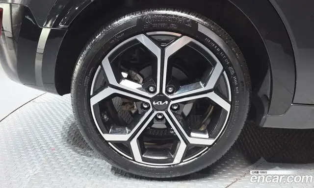 Kia Niro 2022 1.6 автомат (гидро), миниатюра 5