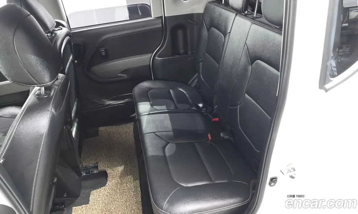 Kia Ray 2022 1.0 автомат (гидро), фото 18