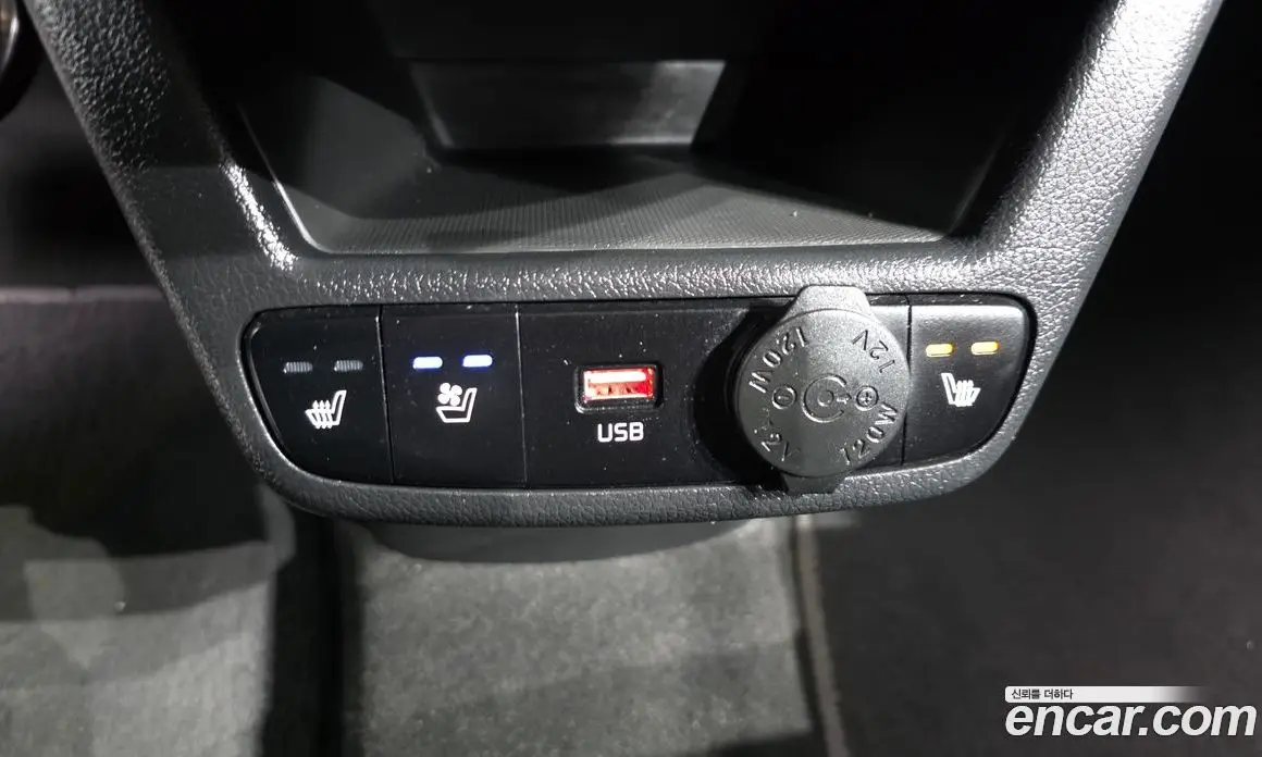 Kia Ray 2022 1.0 автомат (гидро), фото 19
