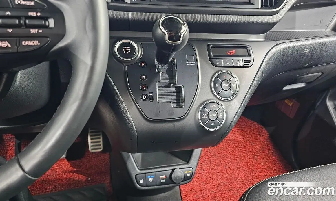 Kia Ray 2023 1.0 автомат (гидро), фото 12
