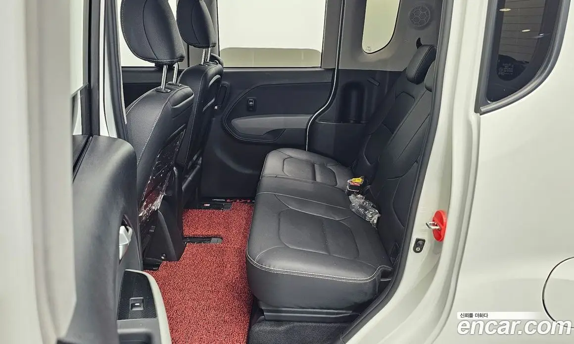 Kia Ray 2023 1.0 автомат (гидро), фото 17