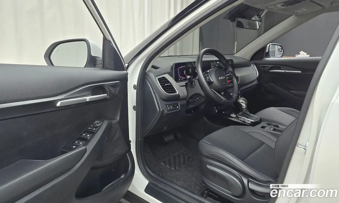 Kia Seltos 2025 1.6 автомат (гидро), фото 13