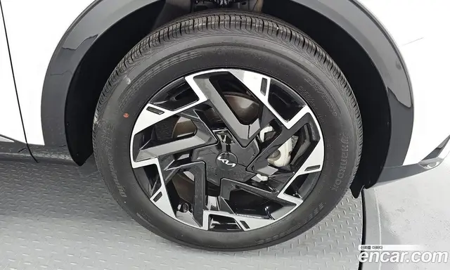 Kia Sportage 2022 1.6 автомат (гидро), миниатюра 7