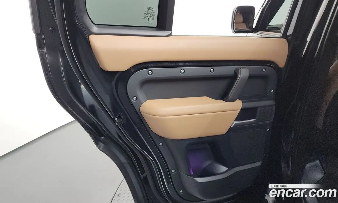 Land Rover Defender 2025 3.0 автомат (гидро), фото 15