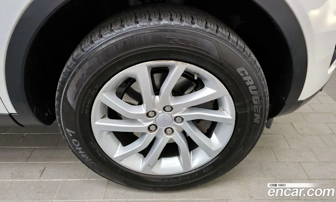 Land Rover Discovery Sport 2018 2.0 автомат (гидро), фото 5