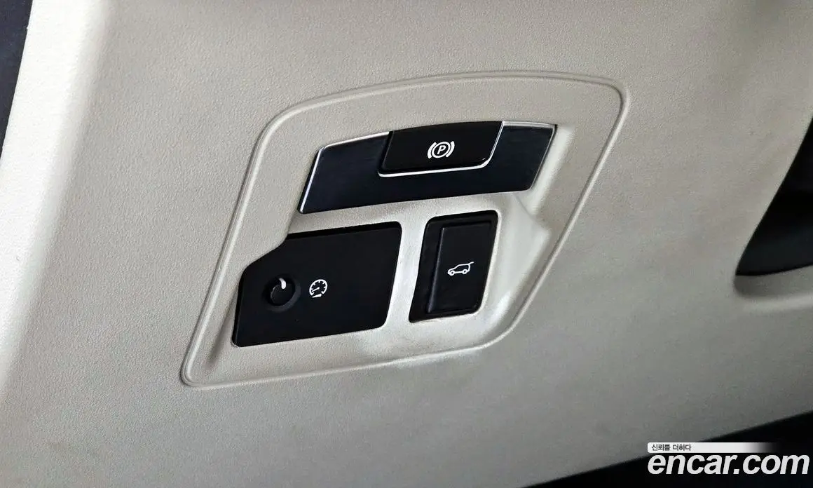 Land Rover Range Rover Velar 2018 2.0 автомат (гидро), фото 15