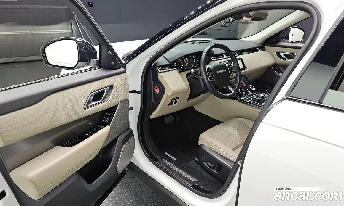 Land Rover Range Rover Velar 2018 2.0 автомат (гидро), фото 10