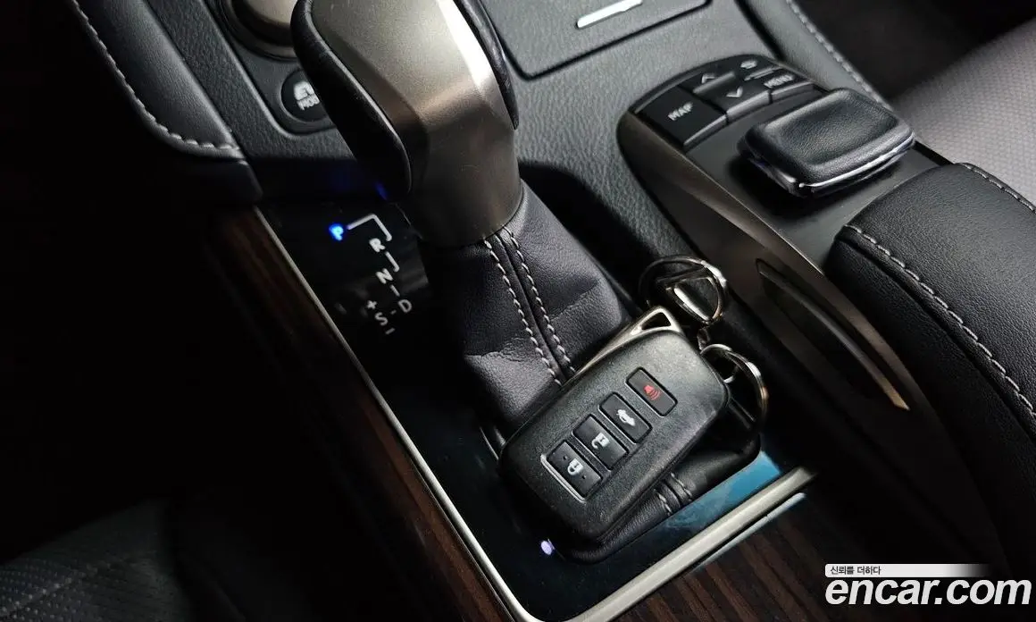 Lexus ES 2016 2.5 автомат (гидро), фото 11 Lexus ES 2016 2.5 автомат (гидро), фото 11