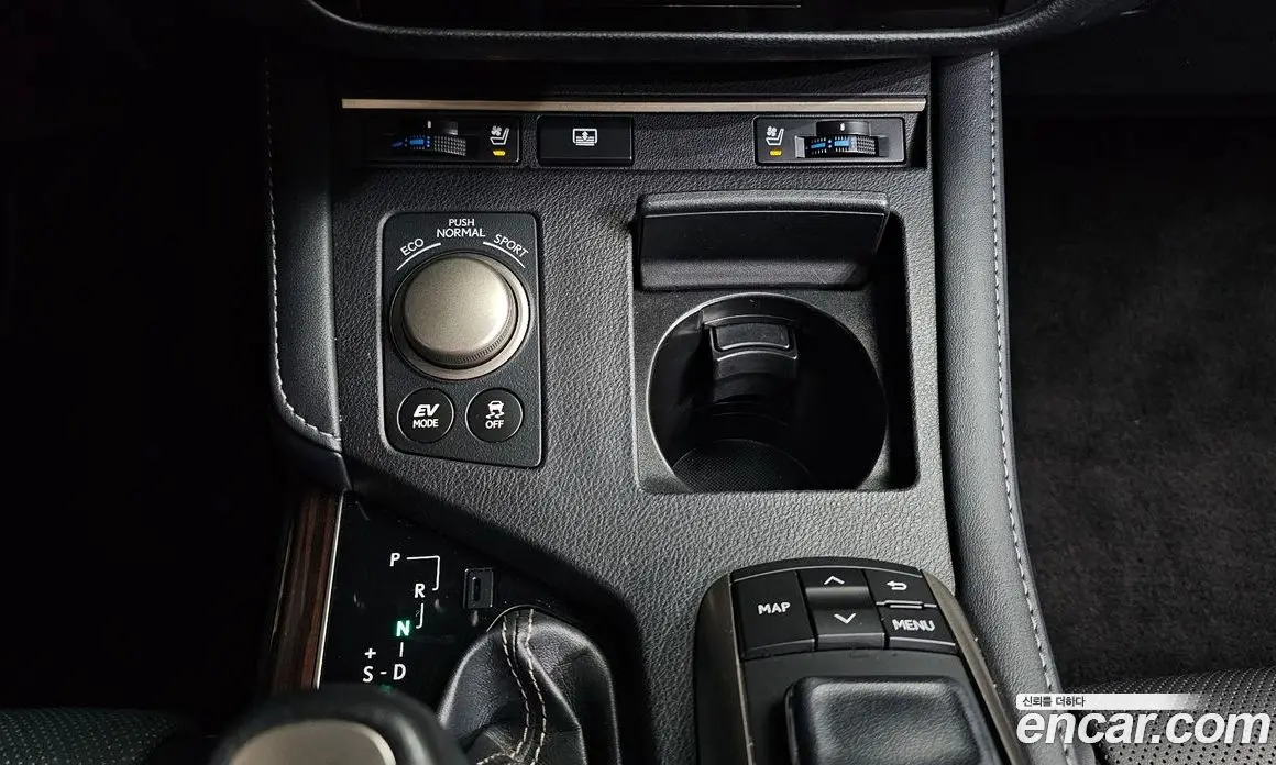 Lexus ES 2016 2.5 автомат (гидро), фото 26 Lexus ES 2016 2.5 автомат (гидро), фото 26