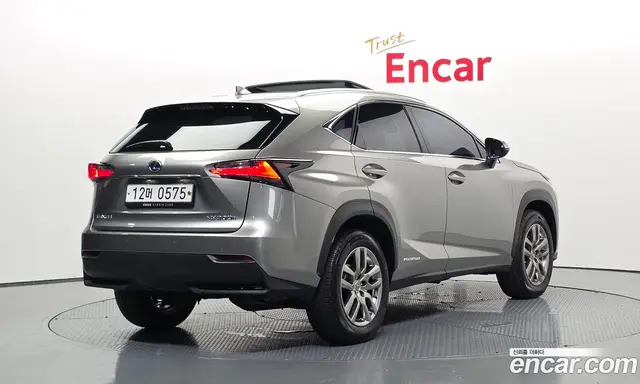 Lexus NX 2015 2.5 автомат (гидро), миниатюра 2 Lexus NX 2015 2.5 автомат (гидро), миниатюра 2