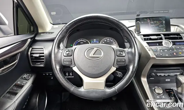 Lexus NX 2016 2.5 автомат (гидро), миниатюра 12