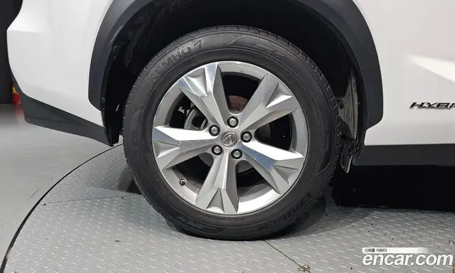 Lexus NX 2016 2.5 автомат (гидро), миниатюра 5 Lexus NX 2016 2.5 автомат (гидро), миниатюра 5