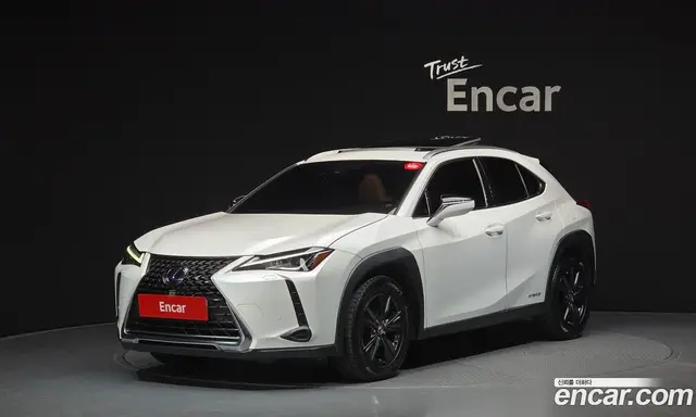 Lexus UX 2021 2.0 автомат (гидро), миниатюра 1 Lexus UX 2021 2.0 автомат (гидро), миниатюра 1
