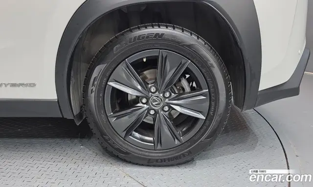 Lexus UX 2021 2.0 автомат (гидро), миниатюра 7 Lexus UX 2021 2.0 автомат (гидро), миниатюра 7