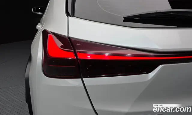Lexus UX 2021 2.0 автомат (гидро), миниатюра 9 Lexus UX 2021 2.0 автомат (гидро), миниатюра 9