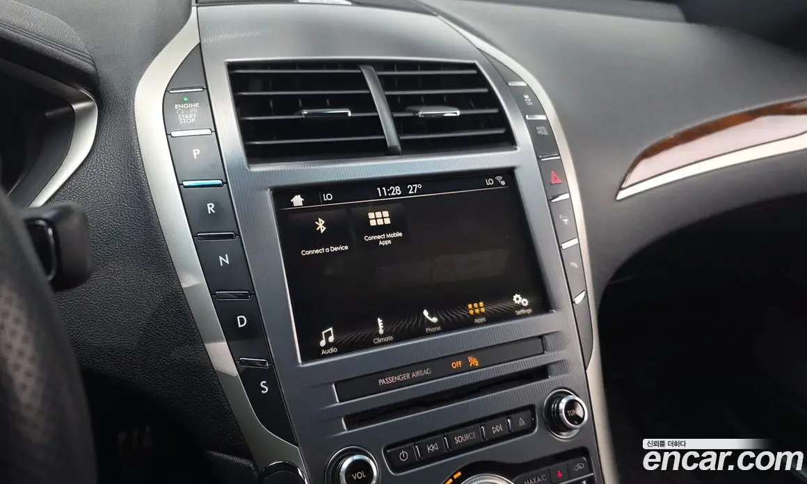 Lincoln MKZ 2017 2.0 автомат (гидро), фото 12 Lincoln MKZ 2017 2.0 автомат (гидро), фото 12