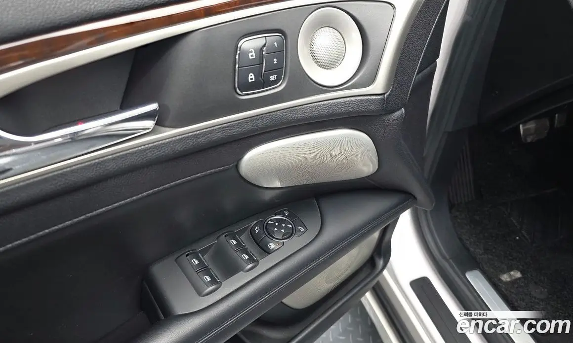 Lincoln MKZ 2017 2.0 автомат (гидро), фото 29 Lincoln MKZ 2017 2.0 автомат (гидро), фото 29