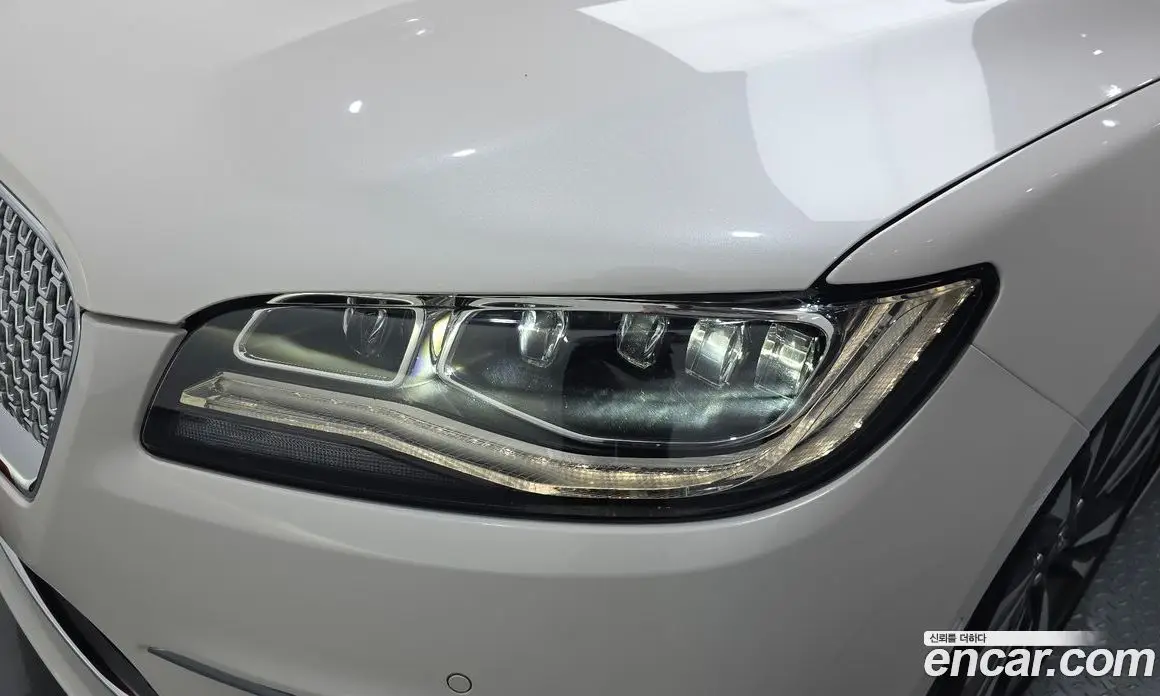 Lincoln MKZ 2017 2.0 автомат (гидро), фото 8 Lincoln MKZ 2017 2.0 автомат (гидро), фото 8