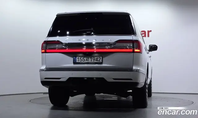 Lincoln Navigator 2021 3.5 автомат (гидро), миниатюра 4 Lincoln Navigator 2021 3.5 автомат (гидро), миниатюра 4