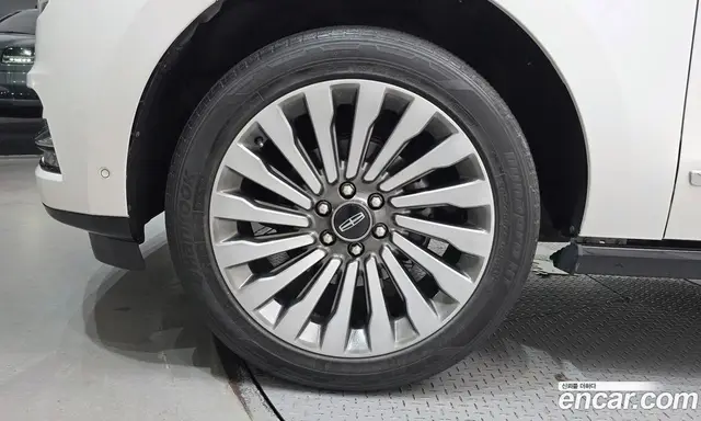 Lincoln Navigator 2021 3.5 автомат (гидро), миниатюра 5 Lincoln Navigator 2021 3.5 автомат (гидро), миниатюра 5