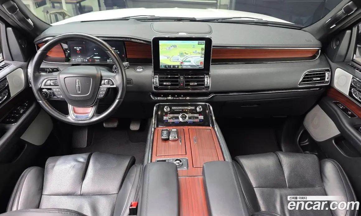 Lincoln Navigator 2021 3.5 автомат (гидро), фото 10 Lincoln Navigator 2021 3.5 автомат (гидро), фото 10