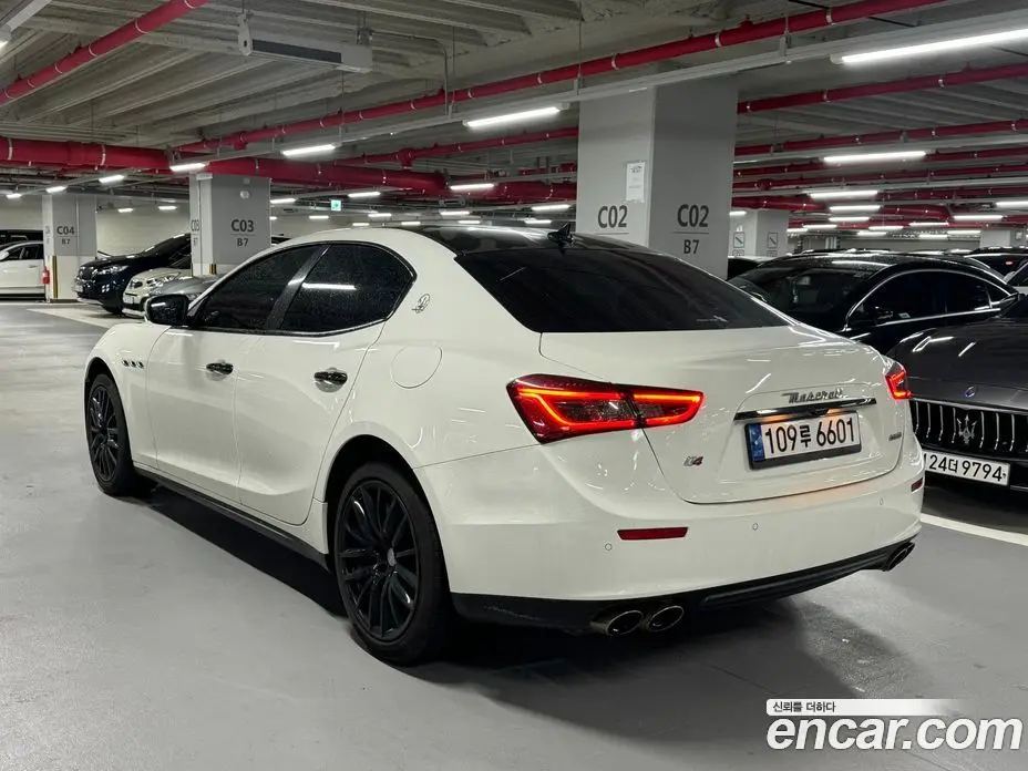 Maserati Ghibli 2017 3.0 автомат (гидро), фото 3 Maserati Ghibli 2017 3.0 автомат (гидро), фото 3