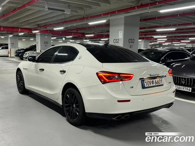 Maserati Ghibli 2017 3.0 автомат (гидро), миниатюра 3 Maserati Ghibli 2017 3.0 автомат (гидро), миниатюра 3