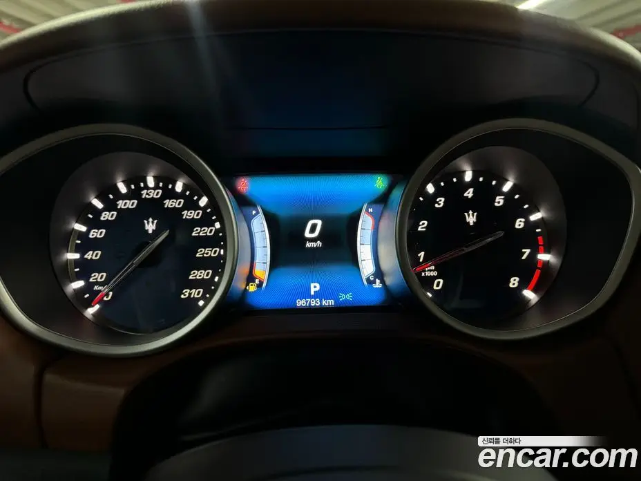 Maserati Ghibli 2017 3.0 автомат (гидро), фото 7 Maserati Ghibli 2017 3.0 автомат (гидро), фото 7