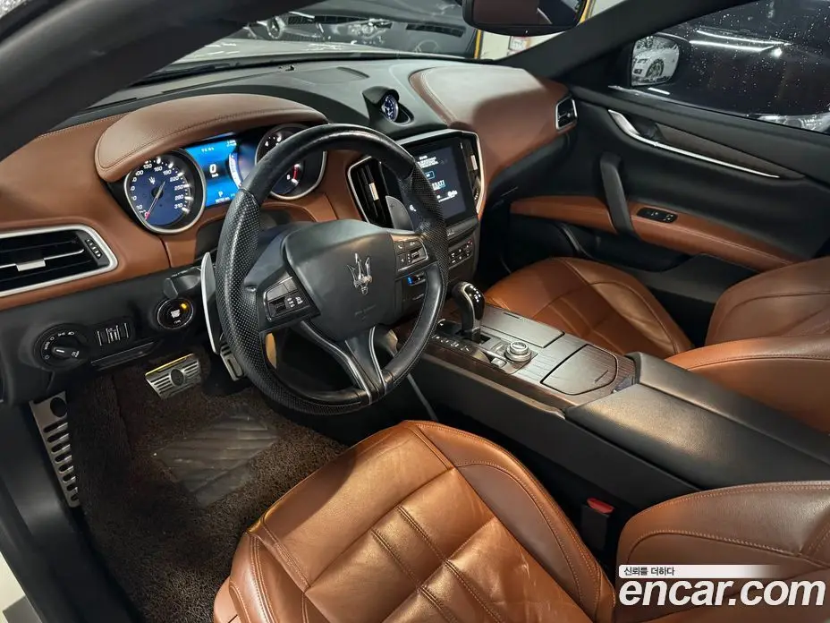 Maserati Ghibli 2017 3.0 автомат (гидро), фото 10 Maserati Ghibli 2017 3.0 автомат (гидро), фото 10