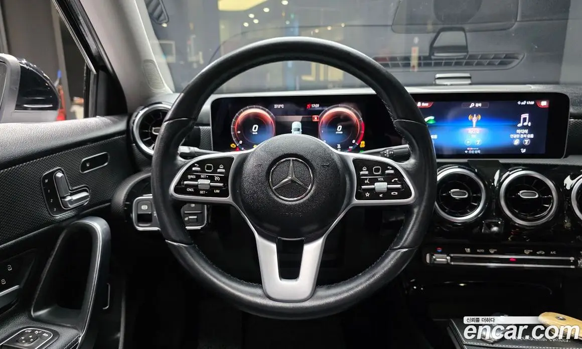 Mercedes-Benz A-Class 2020 2.0 гидро, фото 24 Mercedes-Benz A-Class 2020 2.0 гидро, фото 24