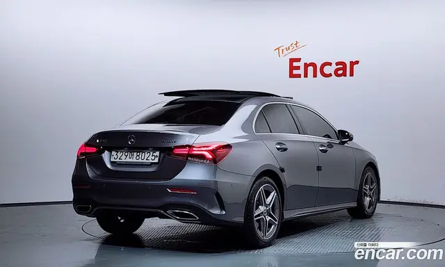 Mercedes-Benz A-Class 2022 2.0 гидро, миниатюра 2