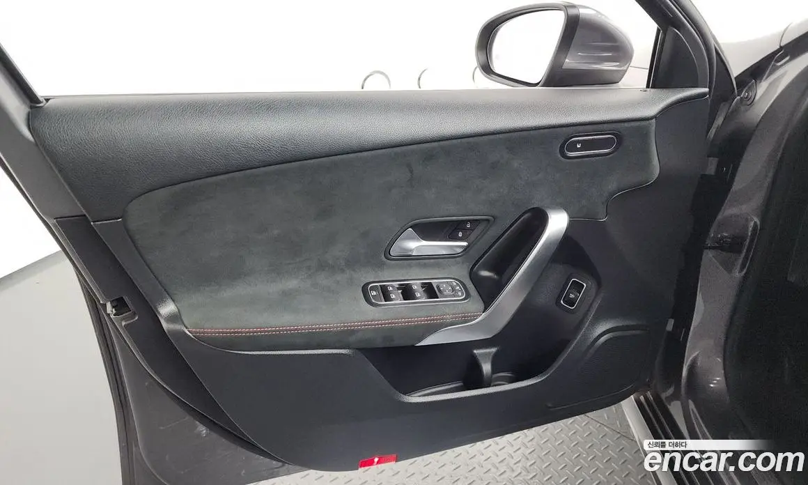 Mercedes-Benz A-Class 2022 2.0 гидро, фото 14