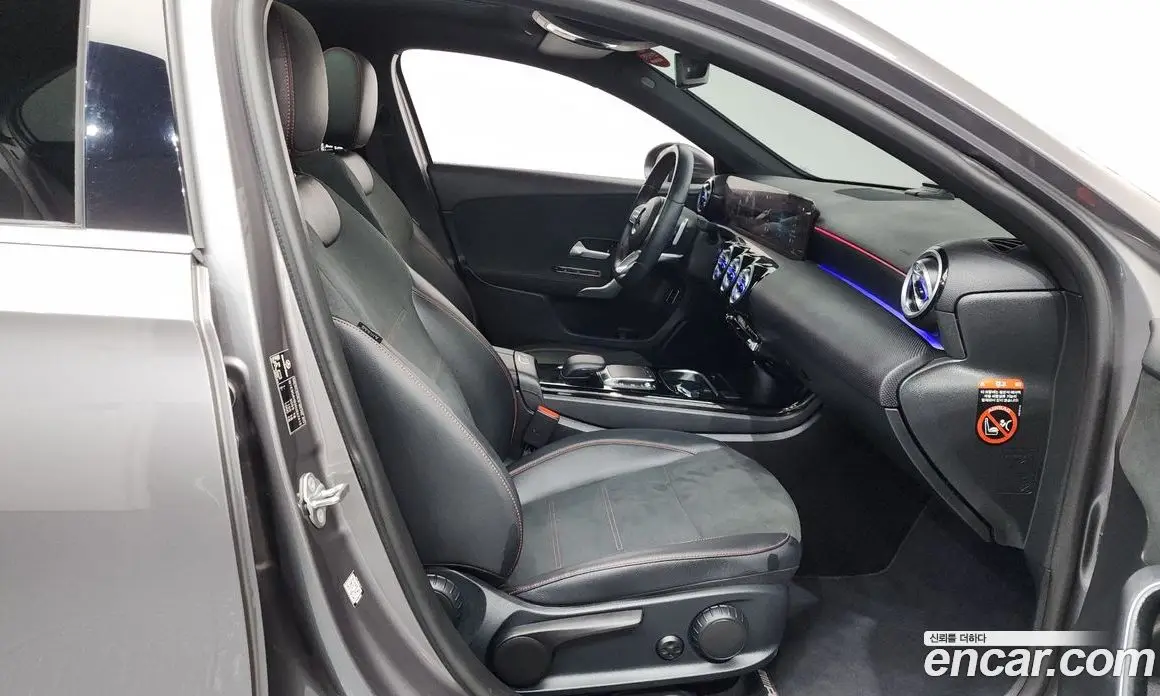 Mercedes-Benz A-Class 2022 2.0 гидро, фото 16