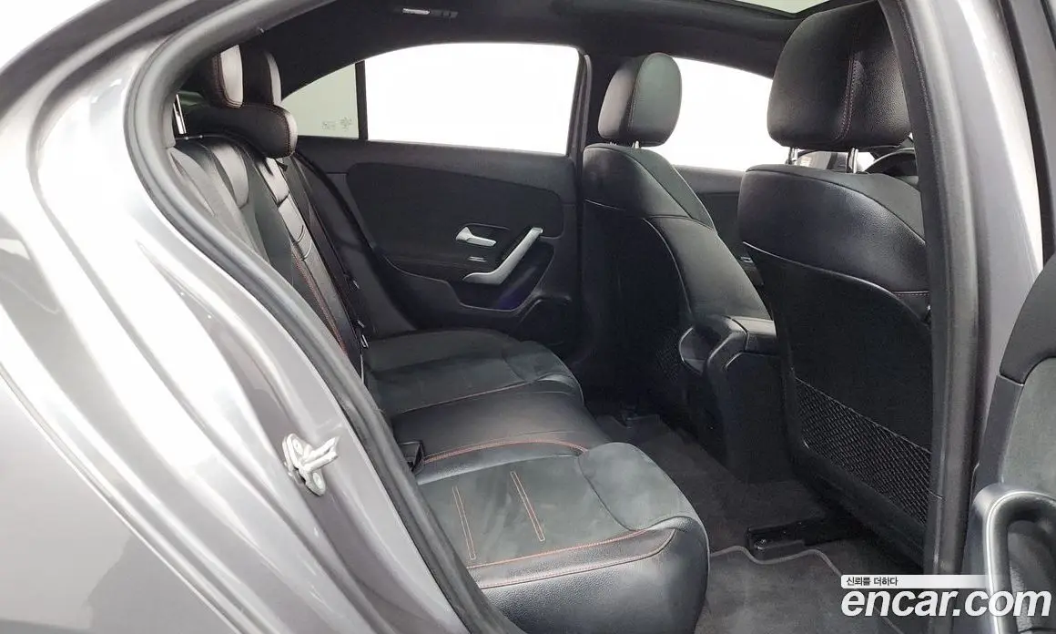 Mercedes-Benz A-Class 2022 2.0 гидро, фото 17