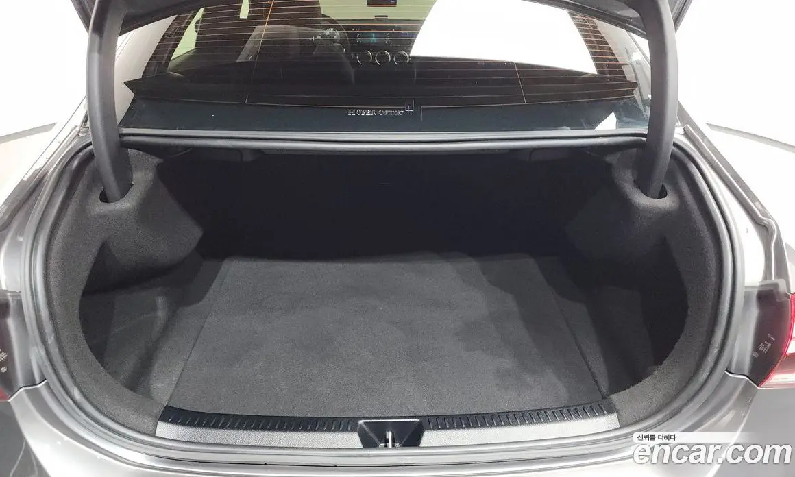 Mercedes-Benz A-Class 2022 2.0 гидро, фото 25
